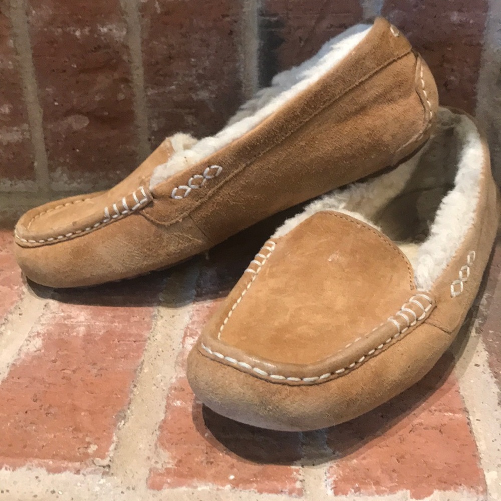 UGG Moccasin Ansley, Women’s, 7, Chesnut
